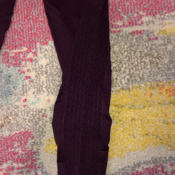 Fabletics leggings! - Picture 5 of 7